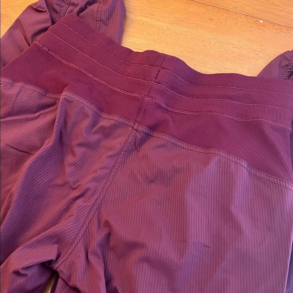 Lululemon Dance Studio Maroon Joggers 8 - Picture 11 of 14
